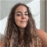 Soy dinámica y busco siempre la adaptación a las necesidades del alumno de modo que las clases resulten efectivas y agradables al mismo tiempo
